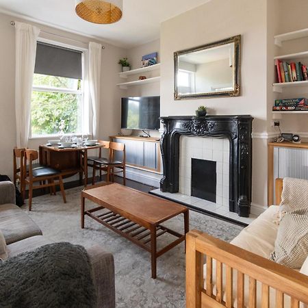 Host & Stay - Argie House Leeds  Bagian luar foto