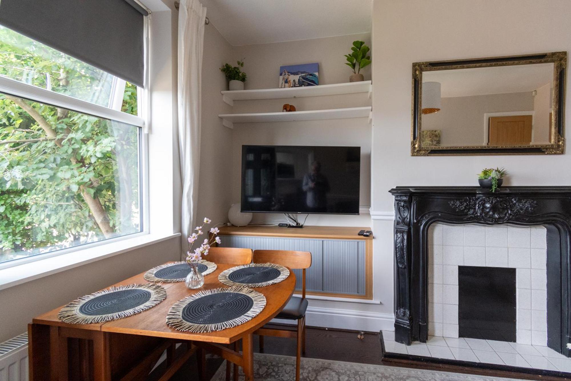 Host & Stay - Argie House Leeds  Bagian luar foto