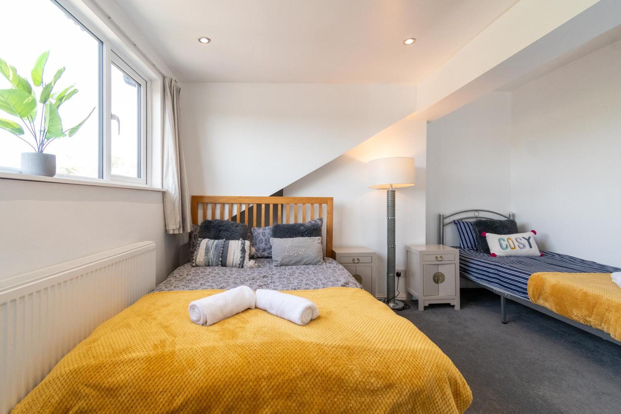 Host & Stay - Argie House Leeds  Bagian luar foto