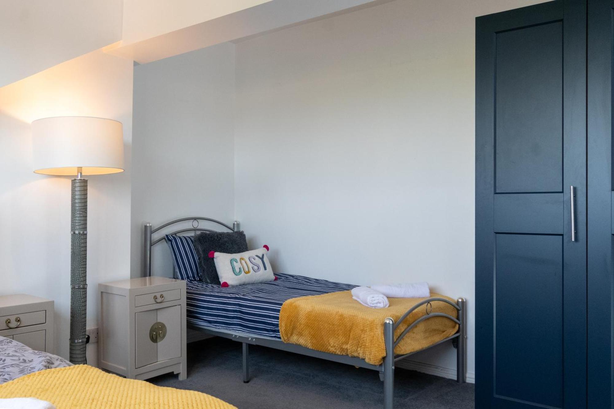 Host & Stay - Argie House Leeds  Bagian luar foto